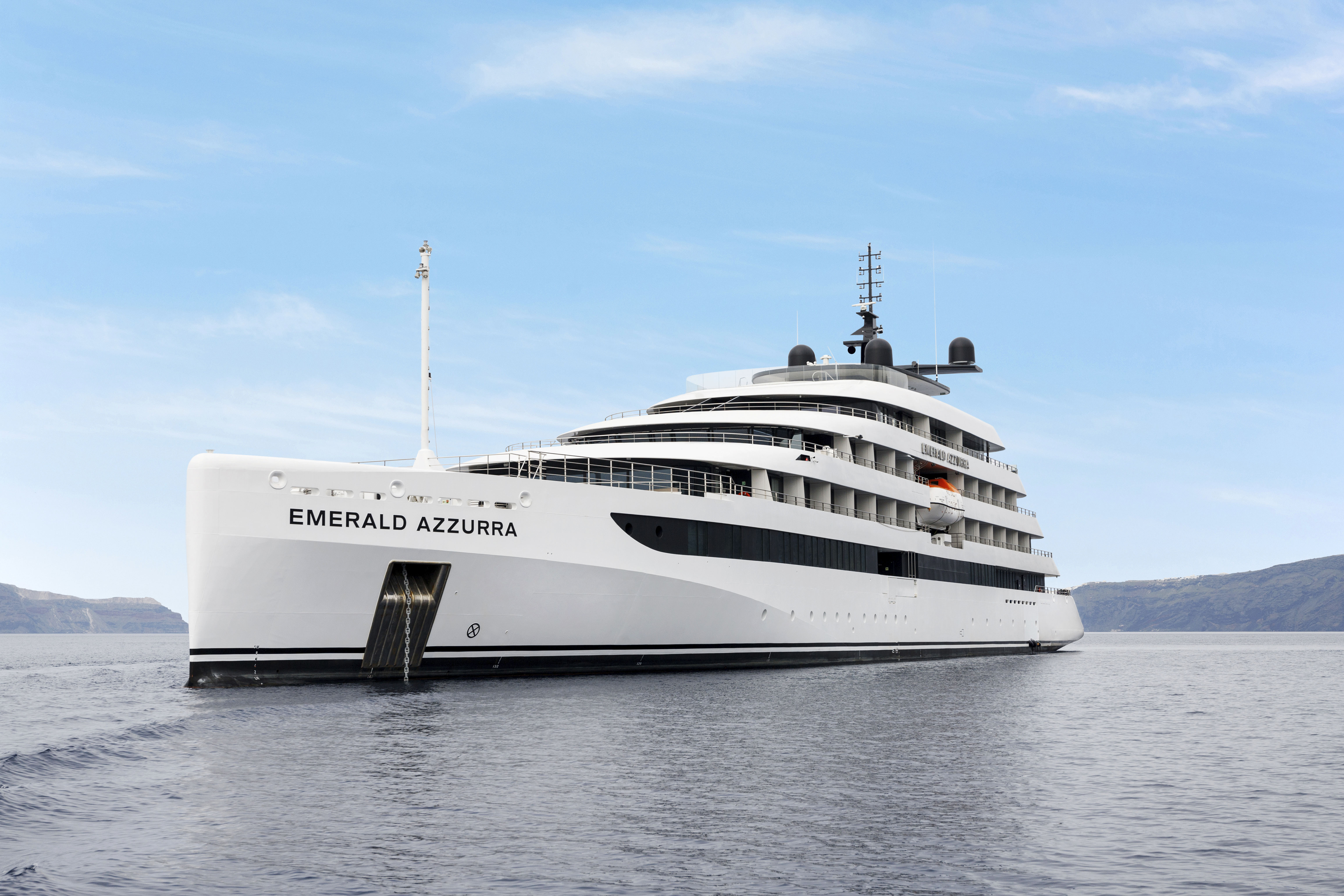 Emerald Azzurra - Santorini; Scenic Gruppe - Luxus-Yachtkreuzfahrten - Pressearbeit uschi liebl pr