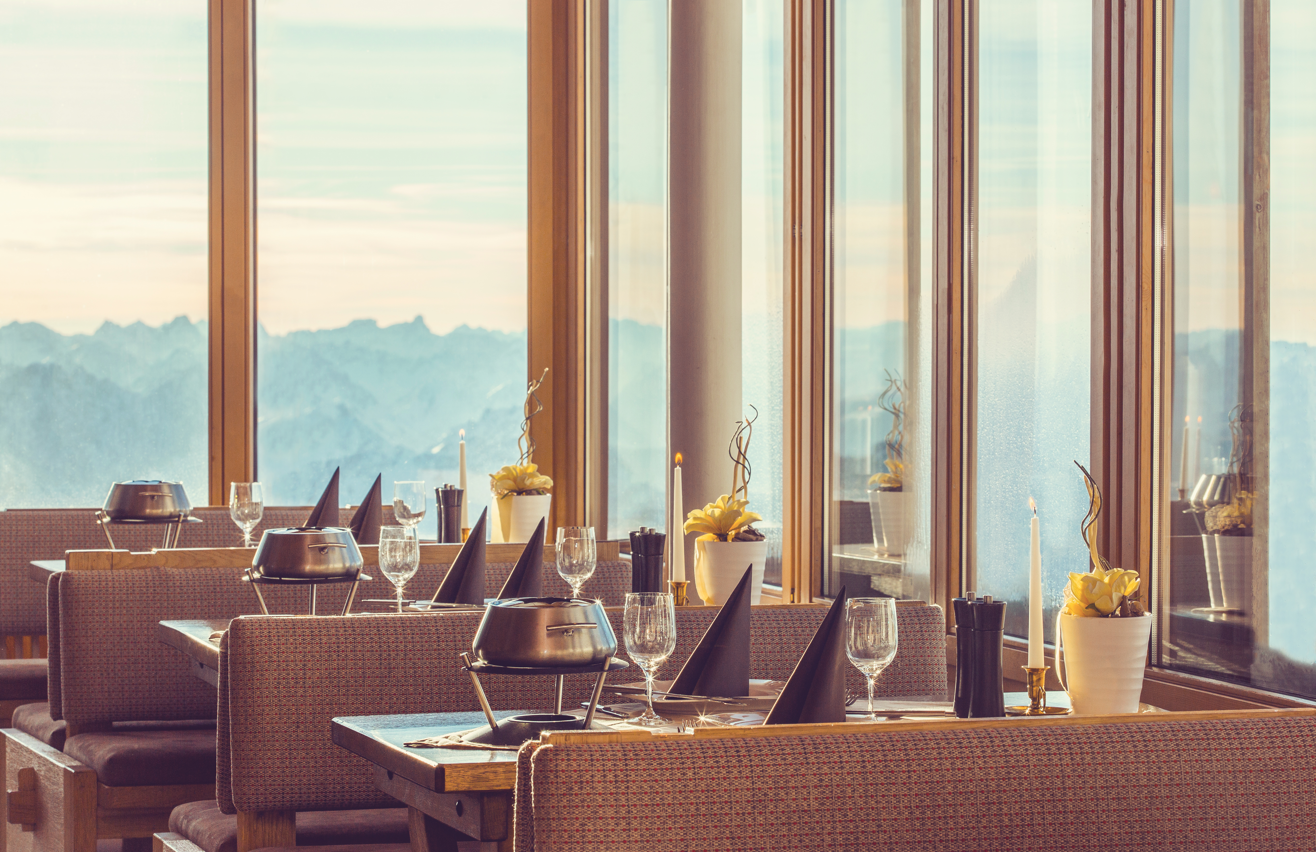Panorama Gipfelrestaurant, Tiroler Zugspitzbahn - Österreich - uschi liebl pr, Top 10 PR-Agentur Tourismus, Lifestyle