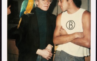 Andy Warhol und Keith Haring mit Papagei